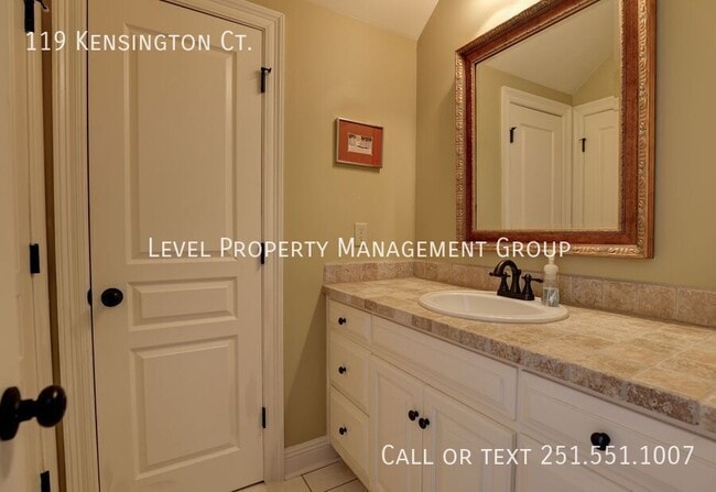 Building Photo - 119 Kensington Ct