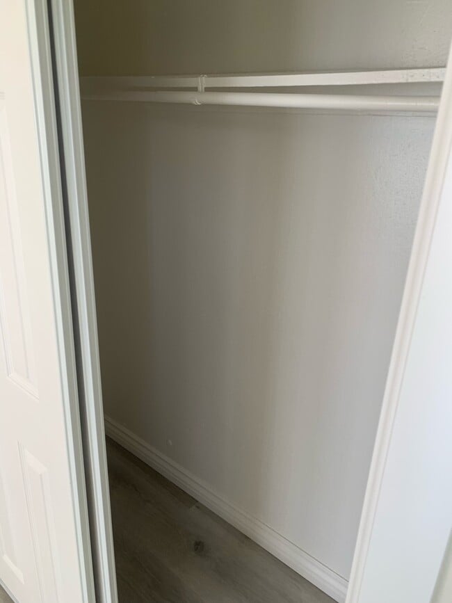 Building Photo - 2228 Thurman Ave