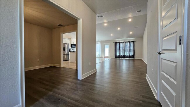 Building Photo - 5050 SW 91st St