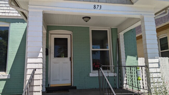Building Photo - Modern Charm in the Heart of Salt Lake Cit...