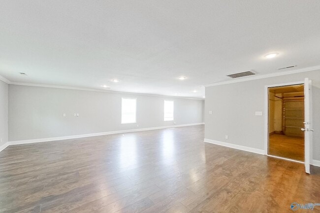 Building Photo - 109 Will Ln