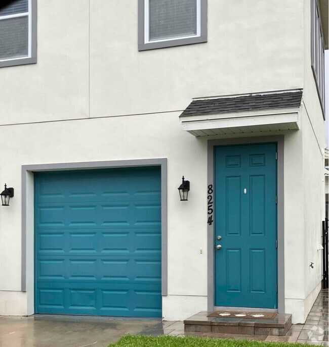 Building Photo - 8254 Nemours Pkwy