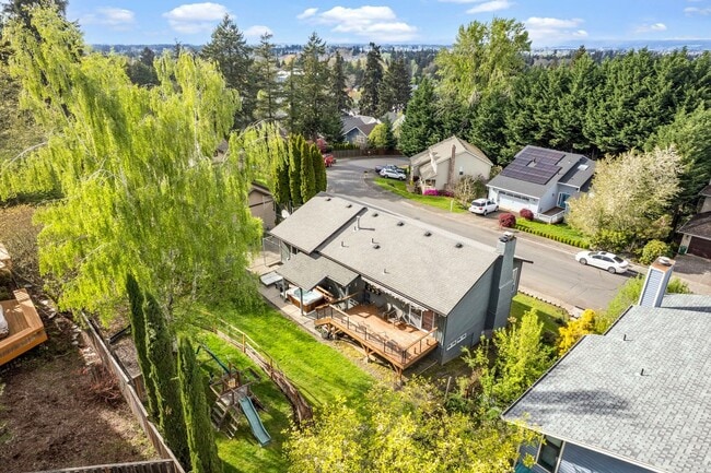 Building Photo - 7393 SW Bayberry Dr