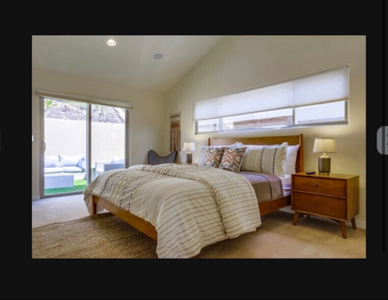 Building Photo - 1518 Monmouth Dr