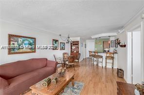 Building Photo - 6917 Collins Ave