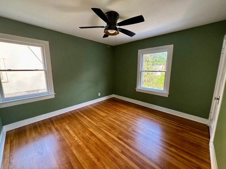 Building Photo - 1208 Audubon Pky