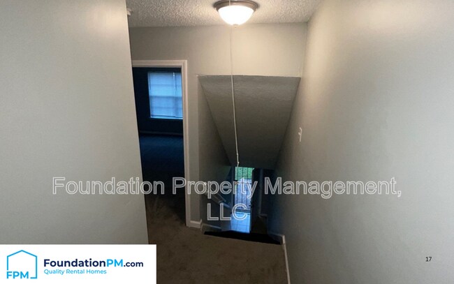 Building Photo - 2100 Vollintine Ave