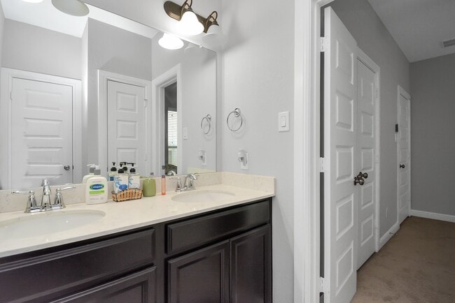 Building Photo - 5534 Lady Lyle Wy