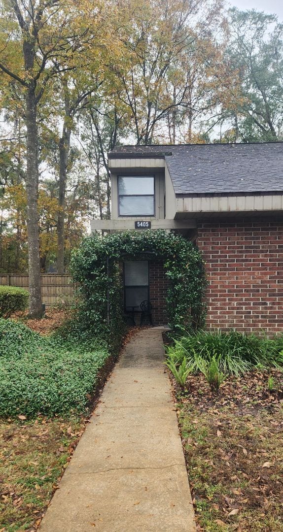 Building Photo - 2/2 in Timberway II!