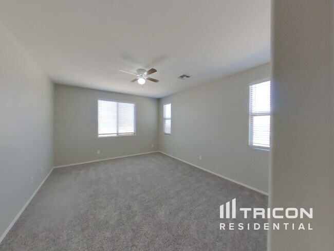 Building Photo - 12226 W Chase Ln