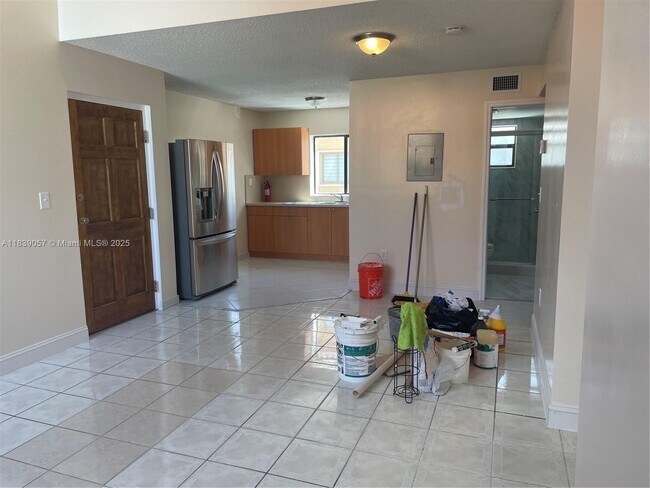 Building Photo - 2765 W 61st Pl