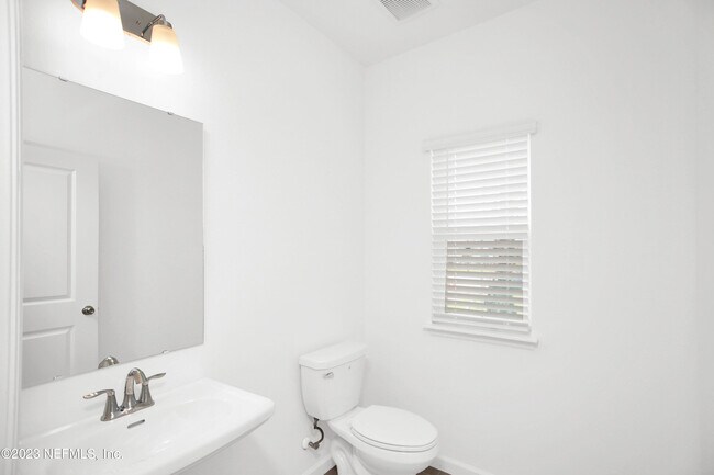 Building Photo - 348 Rosemont Dr