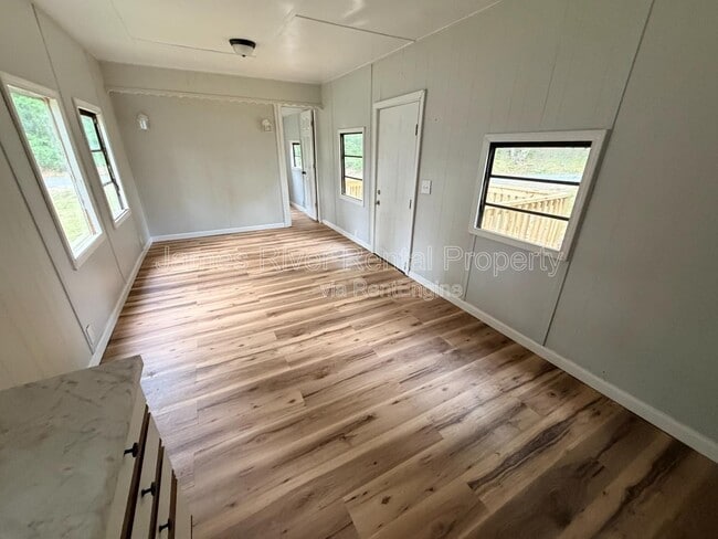 Building Photo - 47 Bonnydale Ln