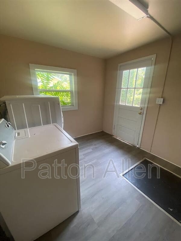 Building Photo - 114 Clingman Ave