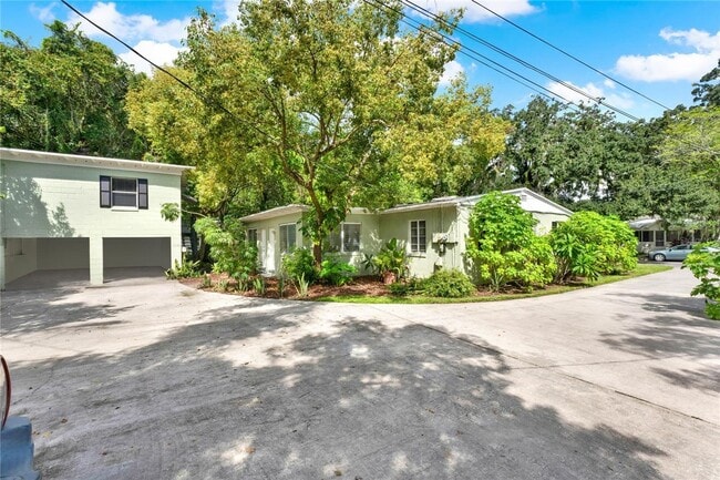 Building Photo - 1020 Alba Dr