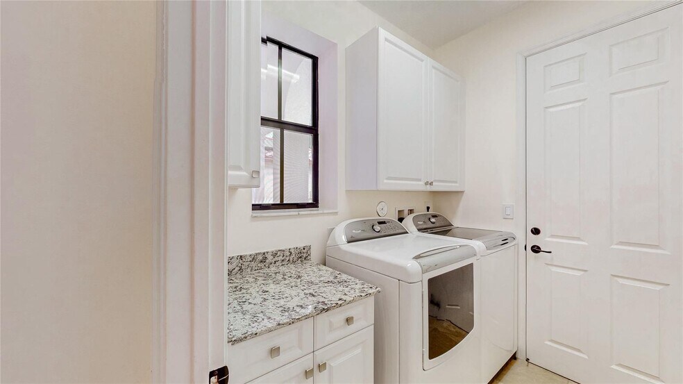 Building Photo - 4046 NW 85th Ave