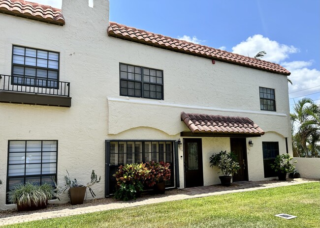 Building Photo - 200 S Ocean Blvd