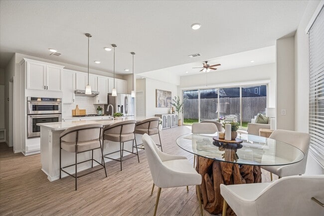 Building Photo - 4017 Delta Rose St