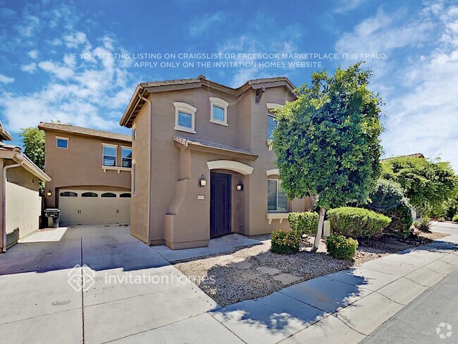 Building Photo - 14511 W Port Royale Ln