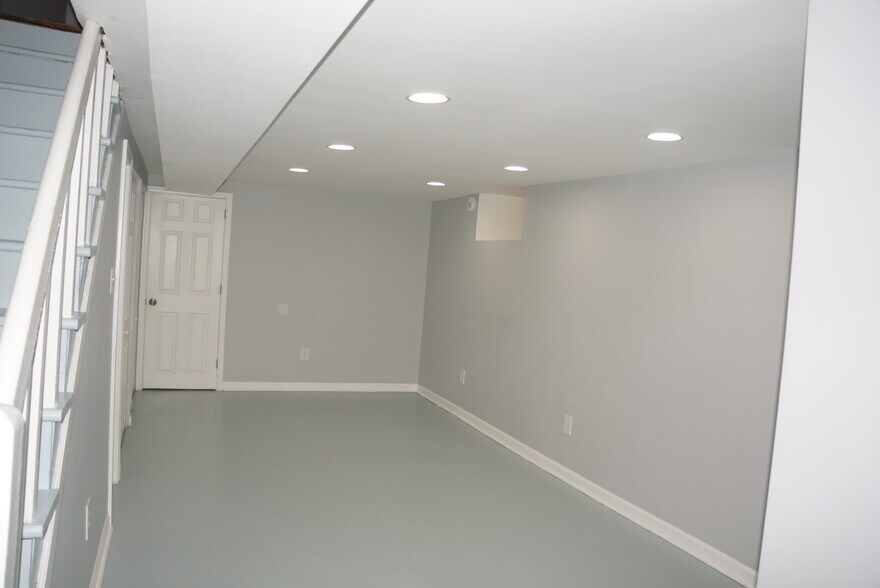 Basement - 5633 Ready Ave