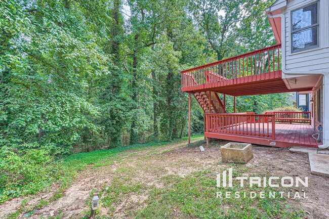 Building Photo - 3020 Royal Creek Way SW