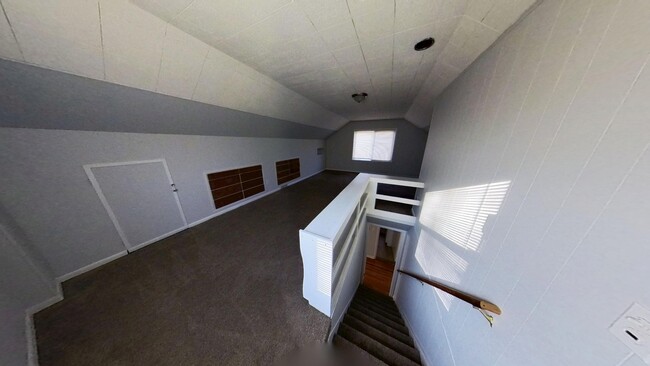 Building Photo - 11360 Mercedes