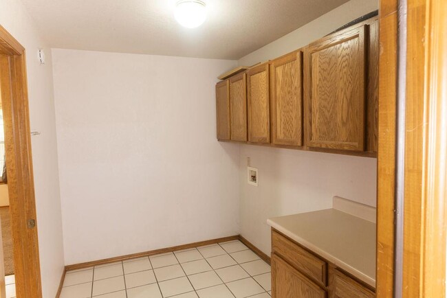 Building Photo - 309 Hood Ct