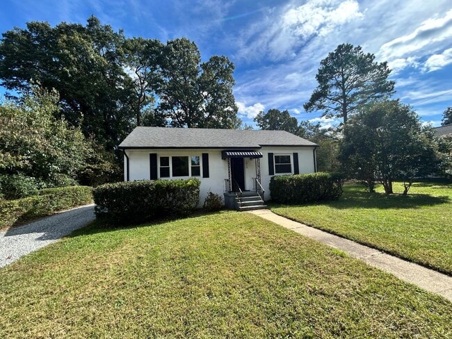 Building Photo - 1815 Powell Rd