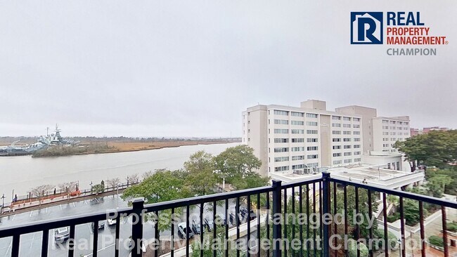Building Photo - Luxury Condo in Heart of Wilmington with Water Views