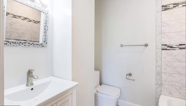 Building Photo - 624 Irving St NW