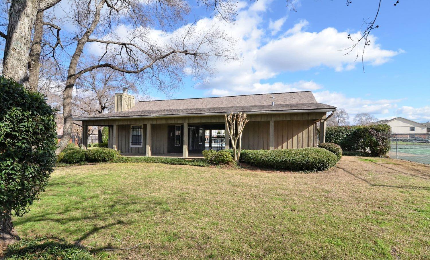 Building Photo - 3636 Greenacres Place Dr