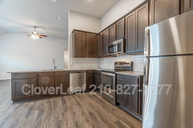 Building Photo - 610 Ashers Pl