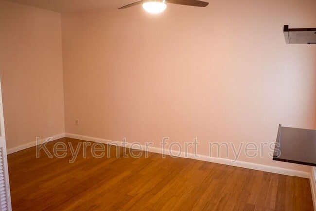 Building Photo - 4779 Lakewood Blvd