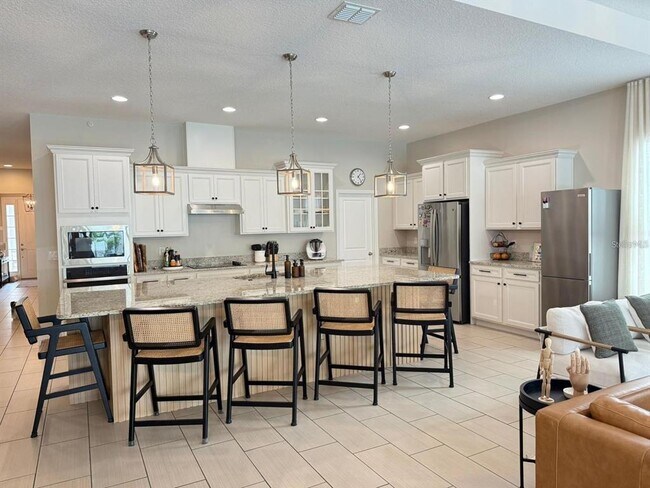 Building Photo - 15372 Gilligan Ct