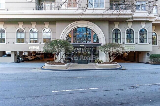 Building Photo - 3334 Peachtree Rd NE