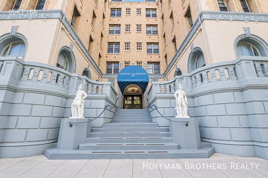 Building Photo - 627 Normandie Ave