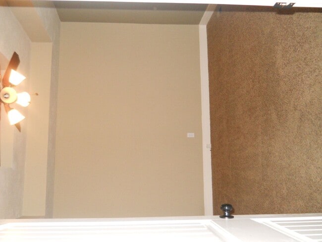 Building Photo - Beautiful 4 bedroom house in Battlefield!