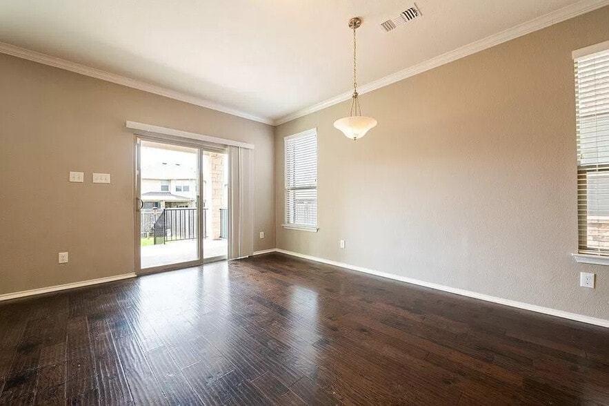 Building Photo - Room in House on Calla Lily Boulevard