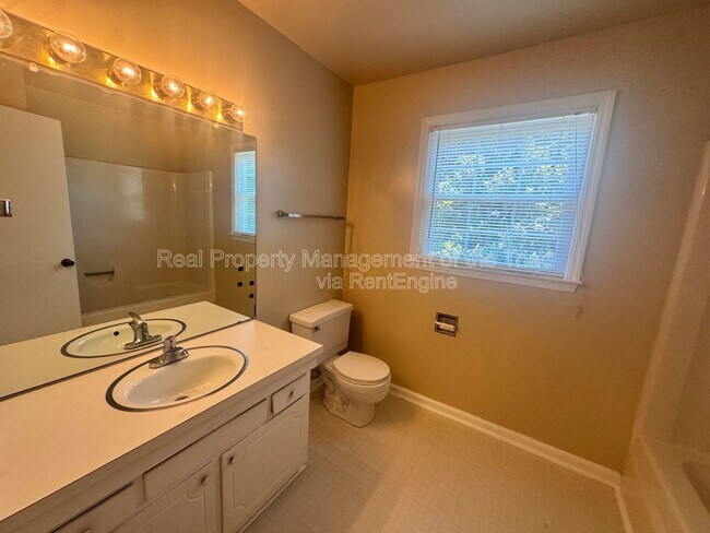 Building Photo - 2393 Spicewood Dr