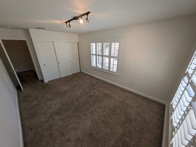 Building Photo - 8432 Airmont Ct