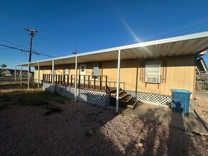 Building Photo - 3 Bedroom 2 Bathroom Mobile/Manufactured Home!!!!