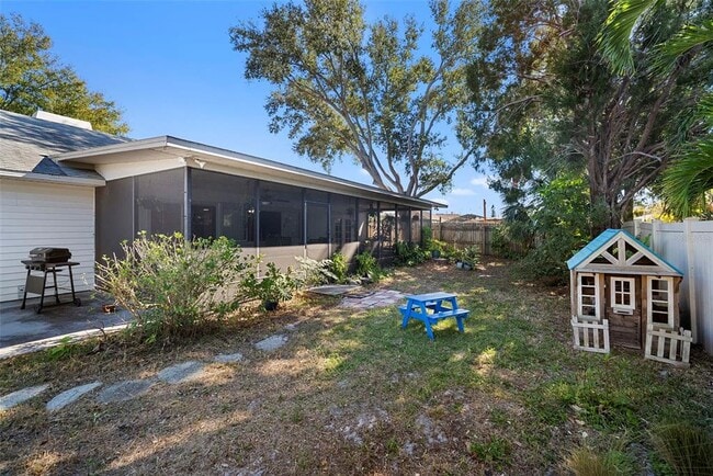 Building Photo - 402 72nd St NW