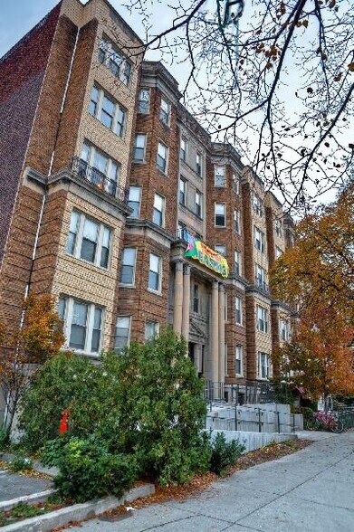 Building Photo - 1197 Boylston St