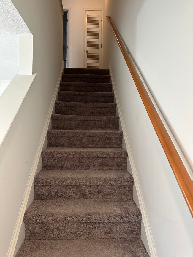 Similar to Photo - 2004 Wards Ferry Rd