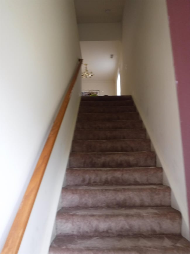 Building Photo - 109 Lake Point Dr