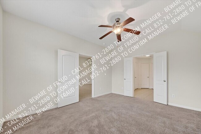 Building Photo - 2126 Redbud Dr