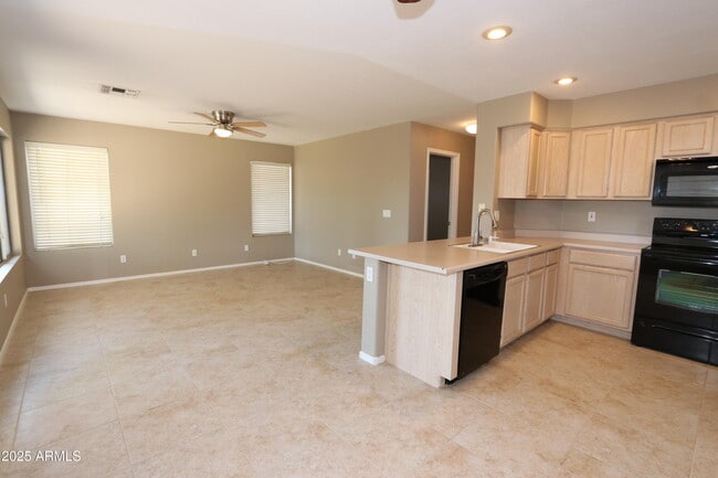 Building Photo - 1167 West Swan Drive