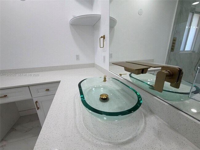 Building Photo - 364 SW 188th Ave