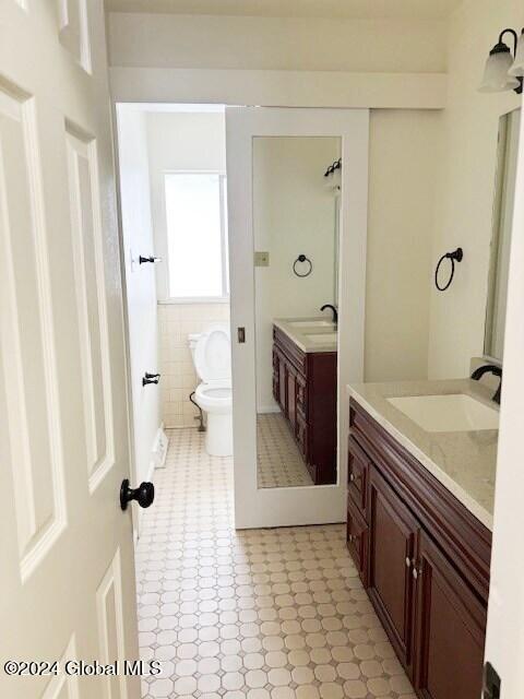 Building Photo - 12 Evergreen Ave