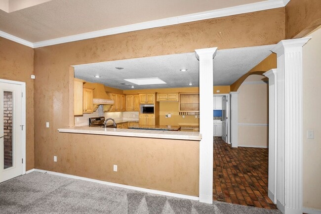 Building Photo - 8305 Challenge Dr